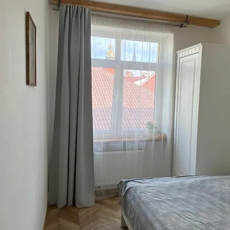 아파트 Historical V18